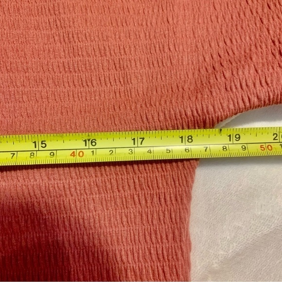 NWT Top XS Salmon Colored GibsonLook Waffled Crepe-like Fabric Asymmetrical Top - Picture 16 of 16